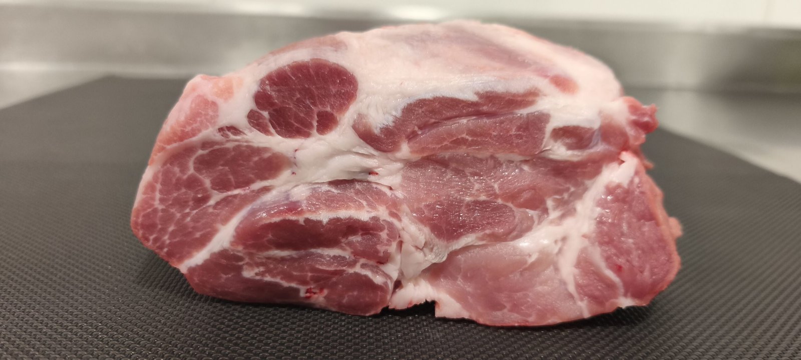 Cuello fresco de Cerdo