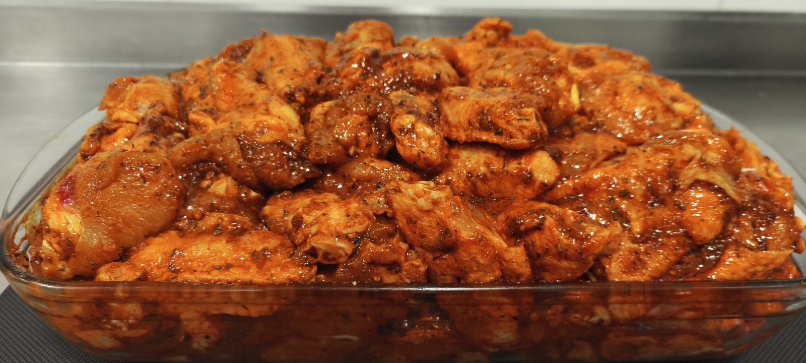 Alitas de pollo en salsa BBQ